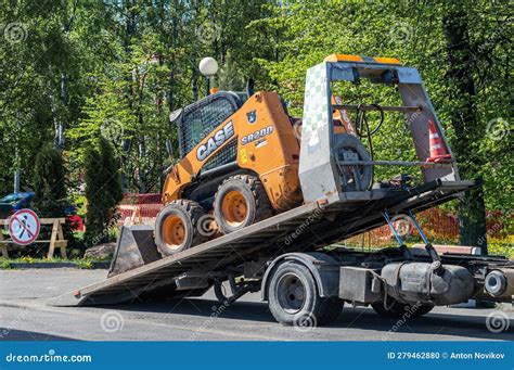 shipping a skid steer to italy|towing a skid steer.